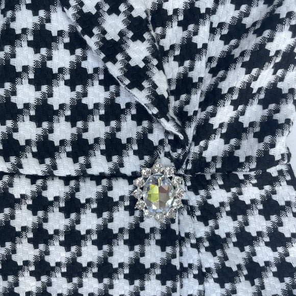 Wrap Romper Size 4 - Picture 4 of 9